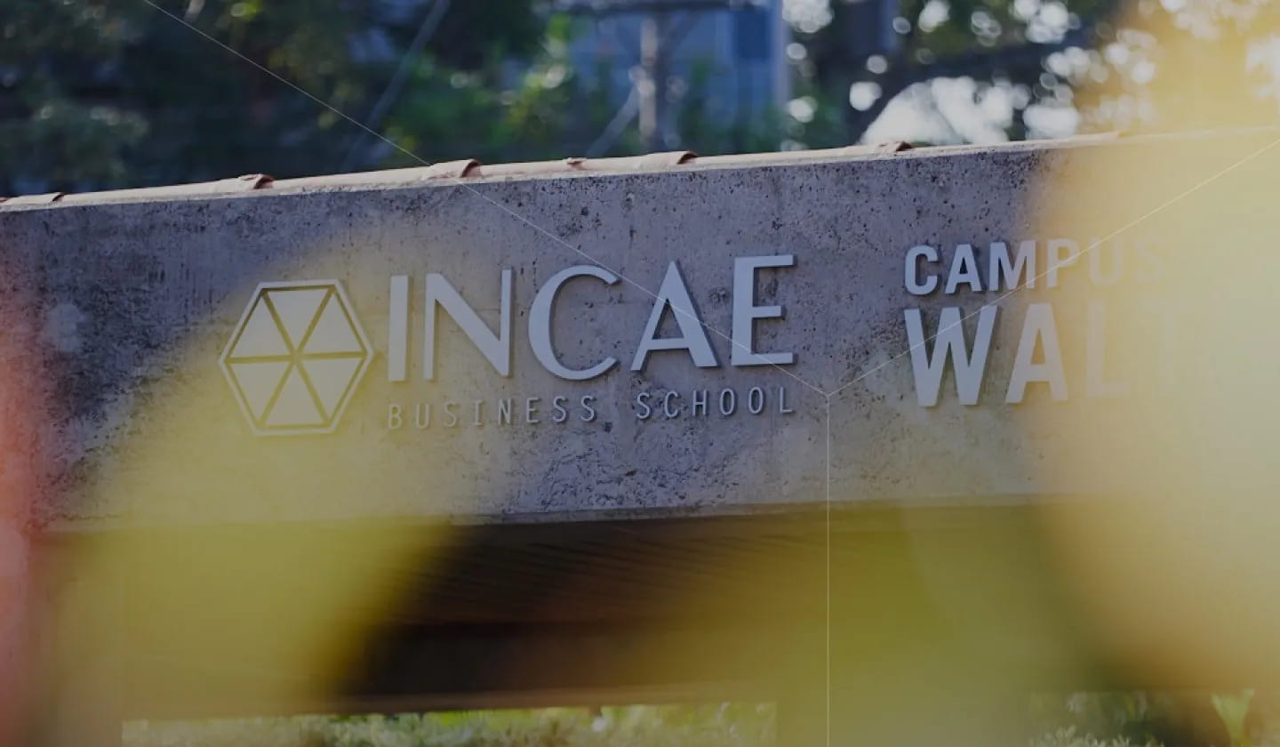 Grupo Ficohsa promueve el crecimiento laboral de sus empleados mediante un acuerdo con INCAE