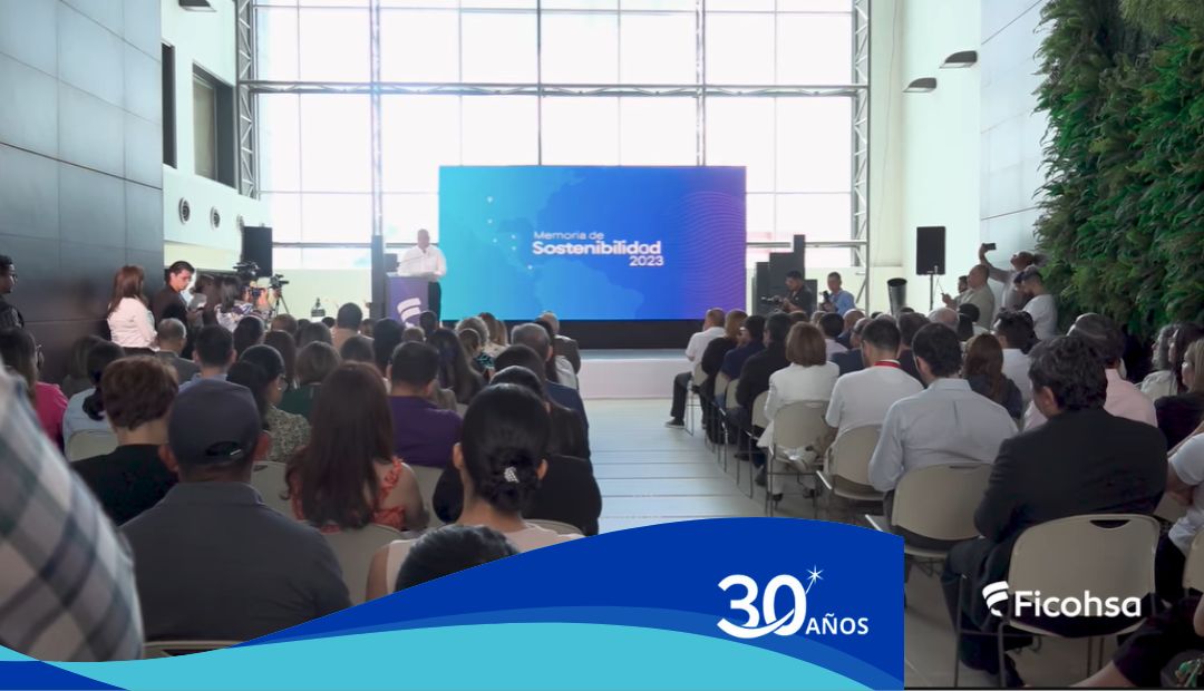 30 años de liderazgo y compromiso social: la historia de Luis Atala en Ficohsa