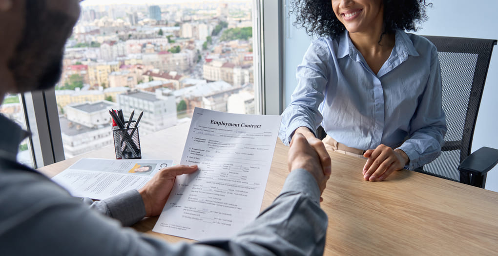 Diferencias entre contratos laborales en Panamá: guía completa