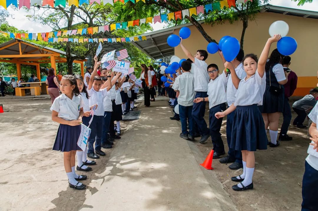 Transformación educativa en Honduras: iniciativa de Ficohsa